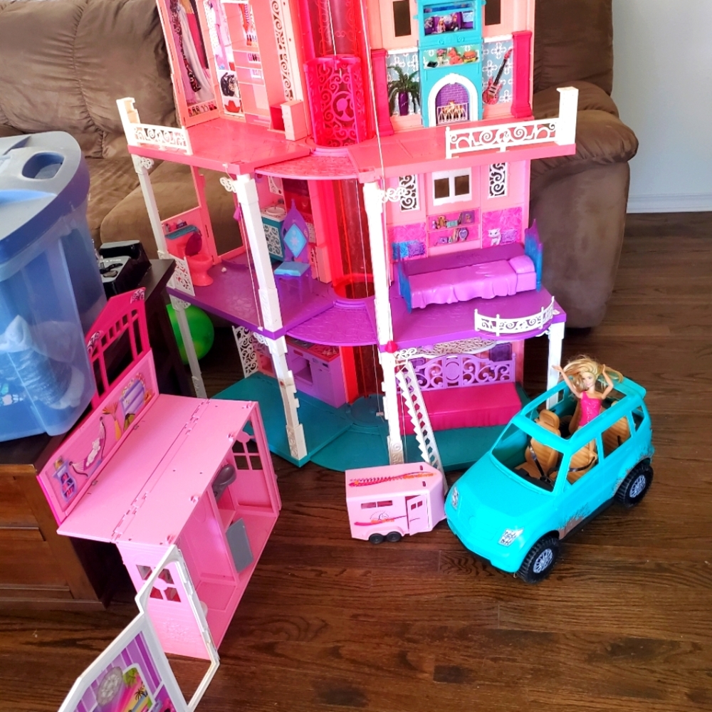 Barbie lot